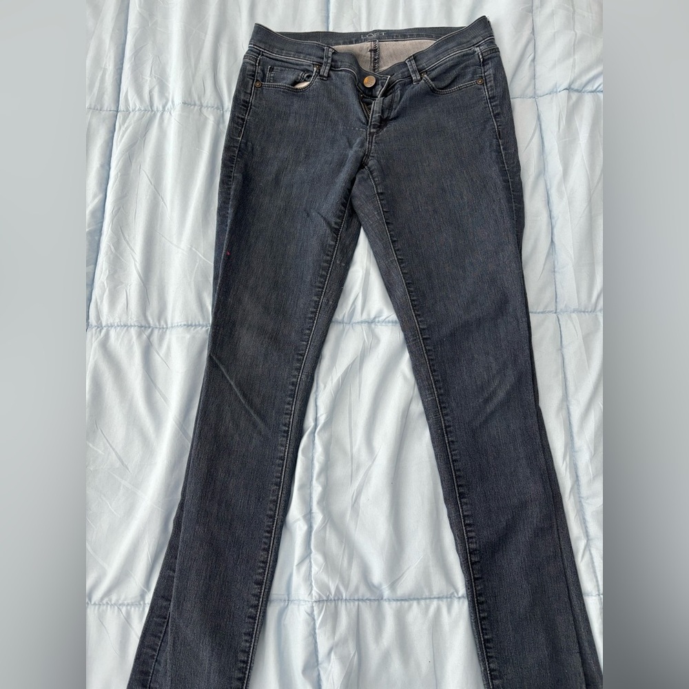 Ann Taylor Loft Jeans 4/27modern Skinny Darker Rinse